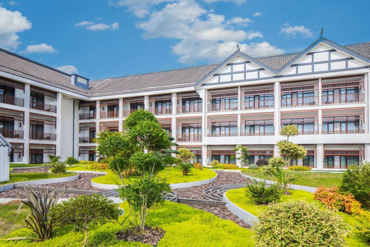 Radisson Blu Resort Wetland Park Уси Екстериор снимка